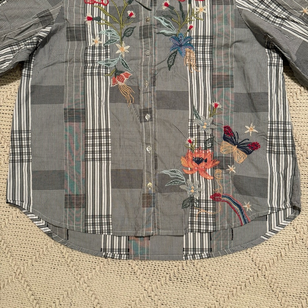 Johnny Was Gray Plaid Button-Down Shirt with Multicolor Floral Embroidery - Picture 2 of 8